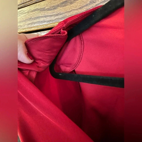 Express | Red Long Sleeved Ruched VNeck Bodycon Mini Dress with a Split | medium - Picture 5 of 7